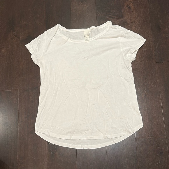 white t-shirt - Picture 1 of 1